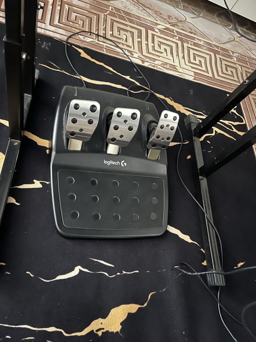 Игровой руль от Logtech g29