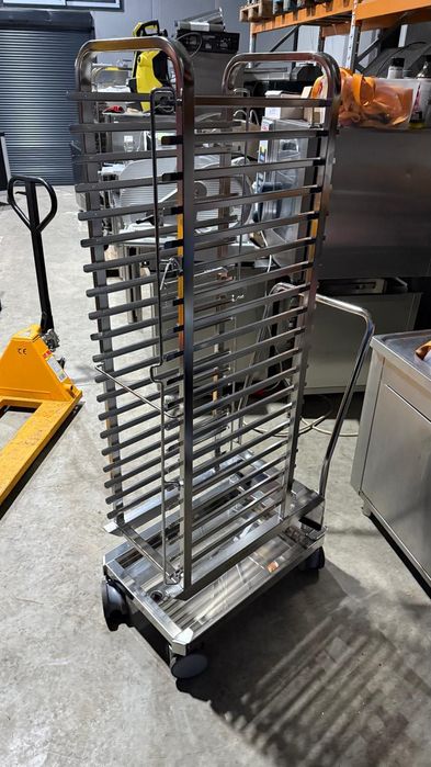 Cărucior nou Cuptor Rational 20 tăvi SCC WE CM  Icombi Pro