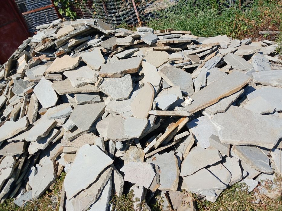 Vând piatră naturală