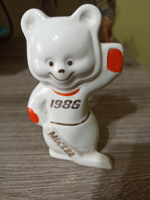 Фарфоровые статуэтки