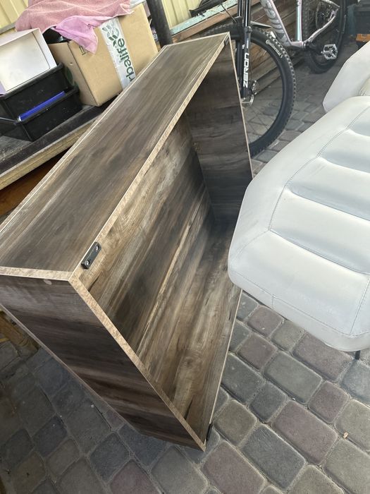Продам кушетку и подиум