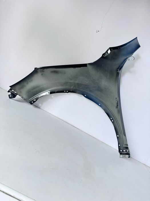 калник десен Ford Kuga 2020-2024 г. #1017V.