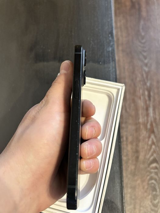 Айфон 15 срочно /512