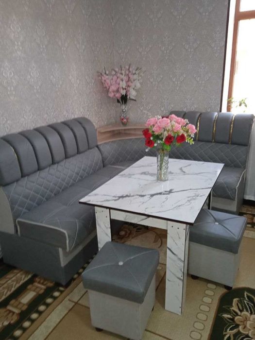 Уголок диван ошхона учун холати янги