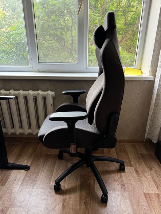 Кресло Razer Iskur Xl