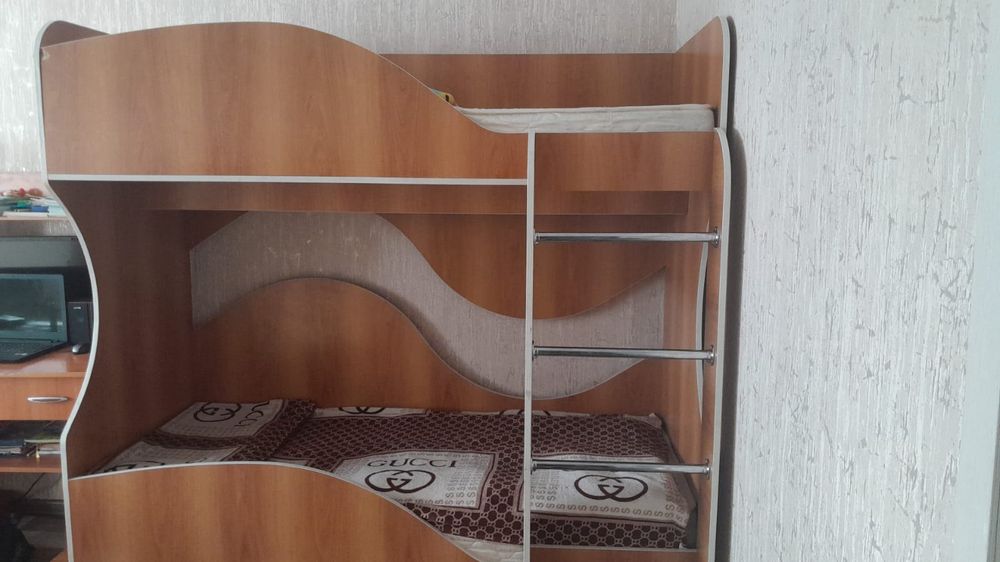 Кровать детская двухъярусная