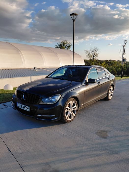 Mercedes C200 W204 Facelift
An Fabricatie 10/2012 
Km reali si verific