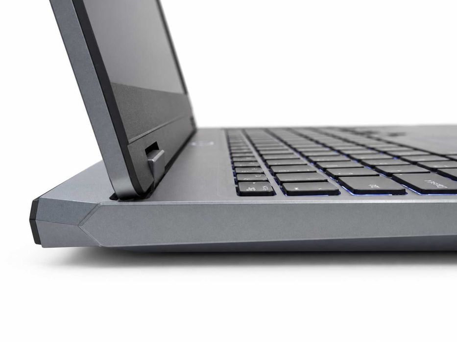 Lenovo LOQ 15ARP9 Gaming 15,6” Ryzen 7 7435HS 24GB RAM 1TB SSD RTX 4060 8GB Garanție 12 Luni