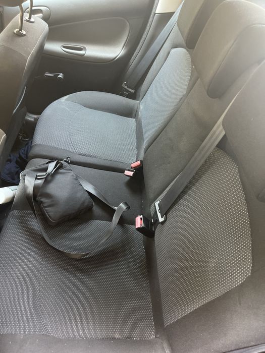 Продава Пежо 206+2010година