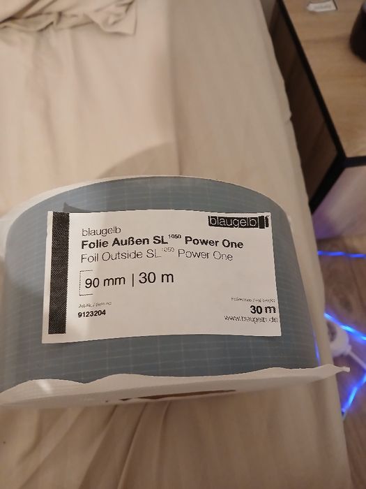 Folie auben pentru izolația geamurilor pe exterior