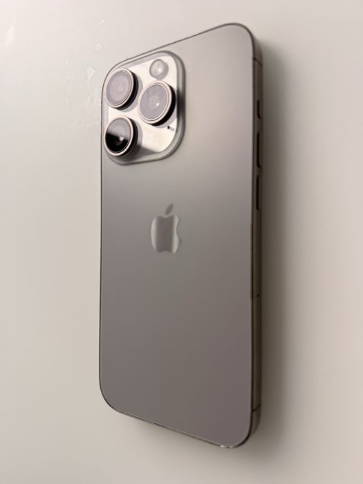 IPHONE 15 PRO.