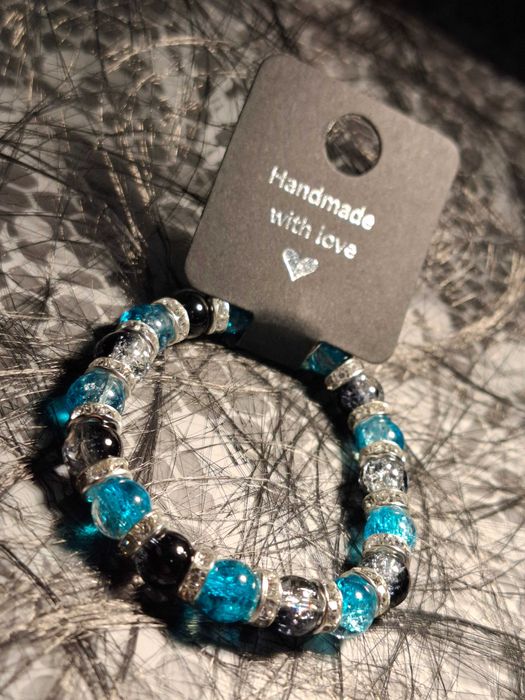 Ръчно изработени гривни