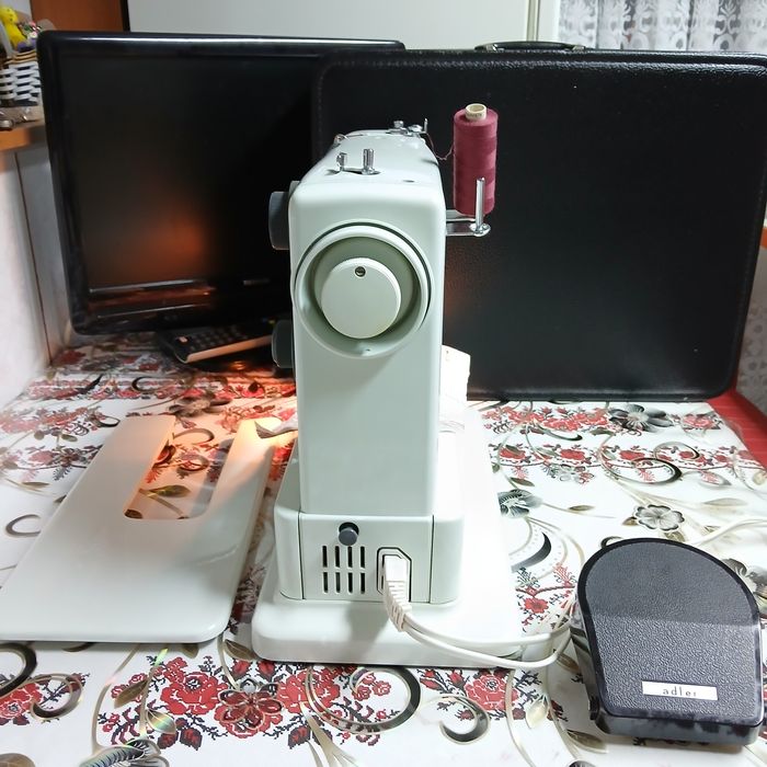 Masina de cusut ADLER cu graifar industrial si multiple operații