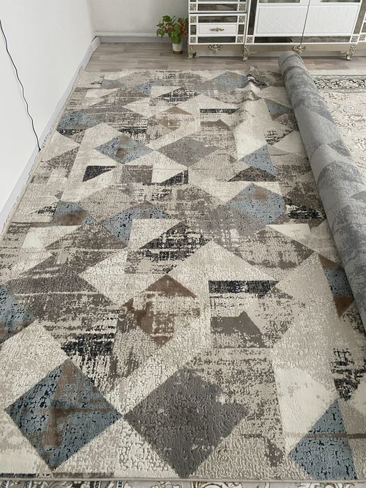 продается ковер 6*4