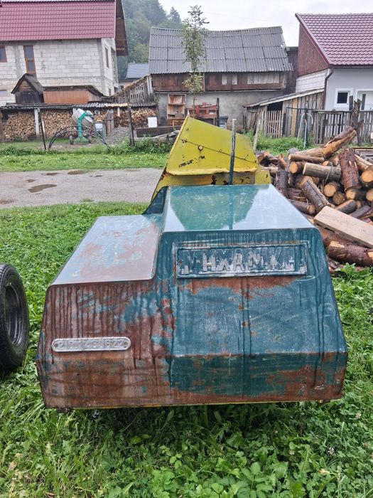 De vanzare mașina de tencuit