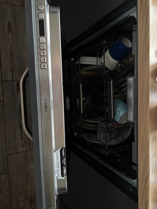 Съдомиялна за вграждане Whirlpool WIO 3T133 DEL (60см)