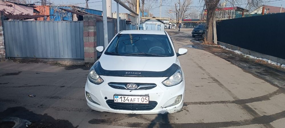 Hyunday Accent сатамын