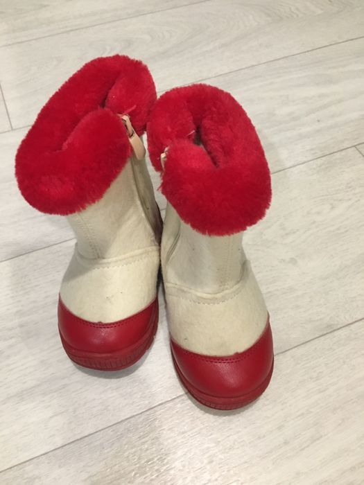 Продам детские валенки