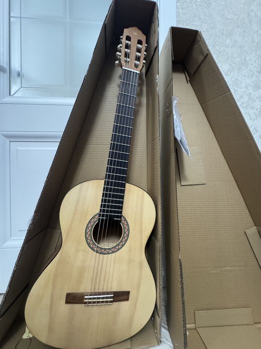 Гитара классическая yamaha С40