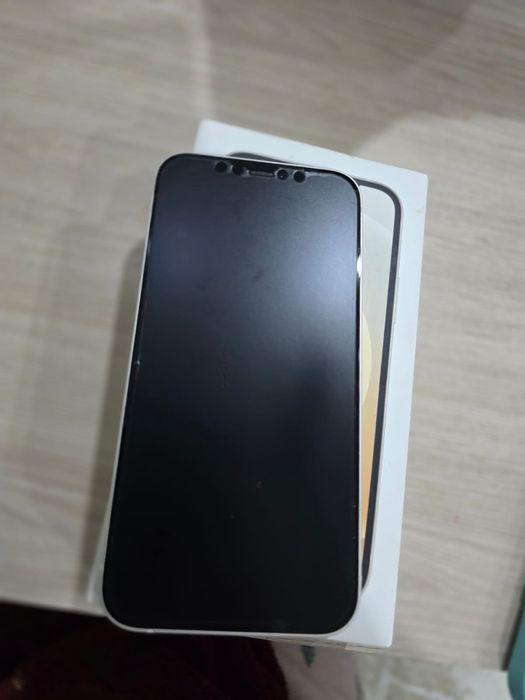 Продам Iphone 12  128гб