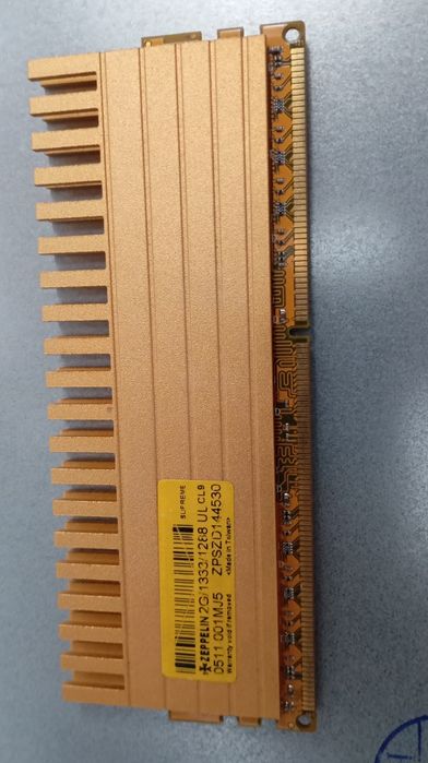 Две ОЗУ планки оперативная память