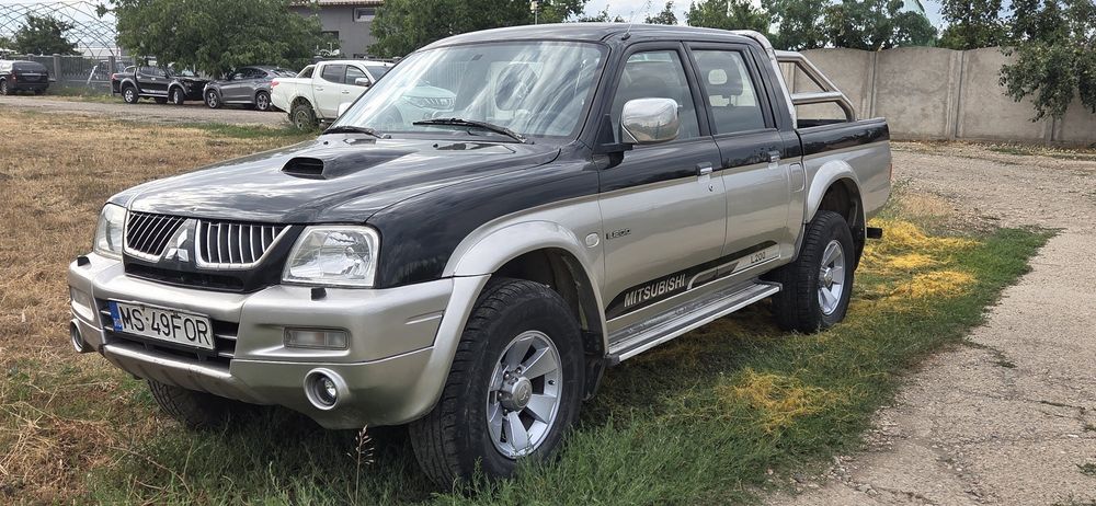 Mitsubishi L 200 climatronic 4x4 Diferitial blocabil la buton