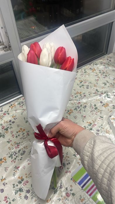 Тюльпаны к 8 марта