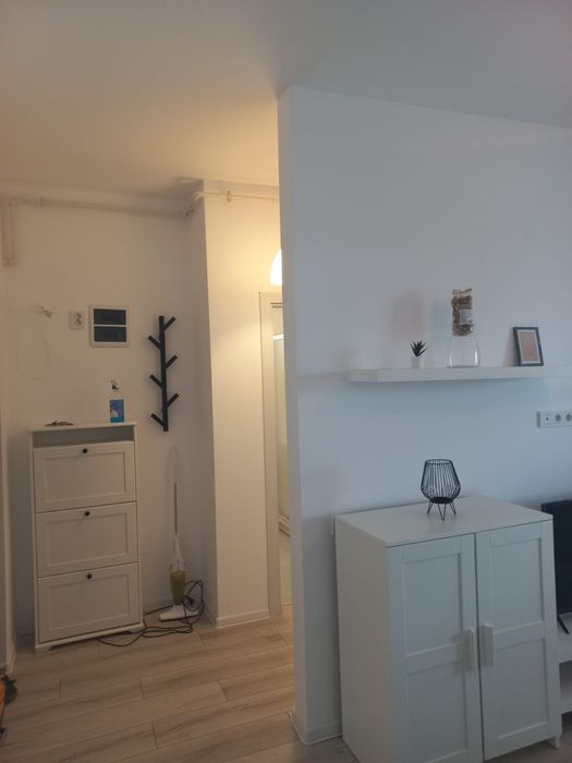 Închiriez apartament Militari Rezidence
