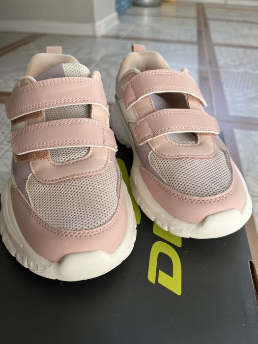 Кроссовки Demix для девочек
