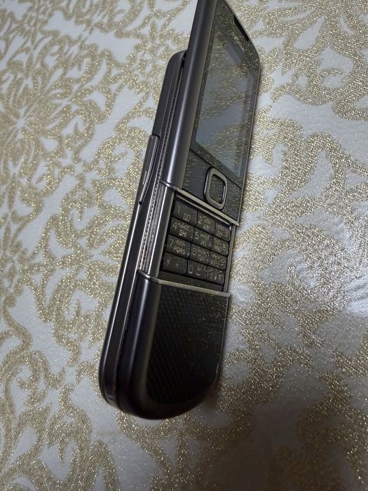 НОКИА 8800 карбон