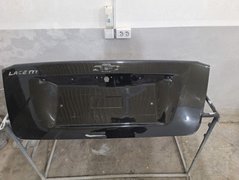 Lasetti jentra bagaj radnoy