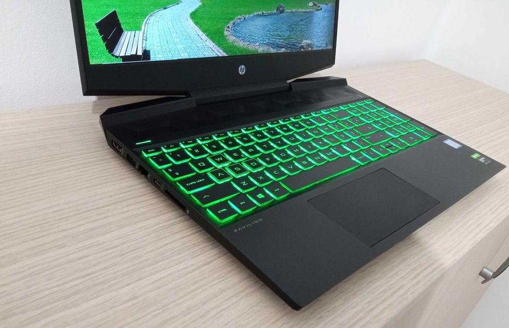 Laptop GAMING EXTREM RYZEN SSD placa video dedicata NVIDIA TI 16gb ram