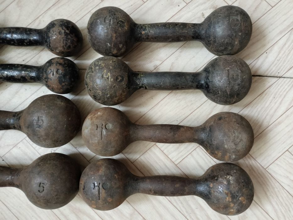 Гири Гантели из СССР, парами продаются.
