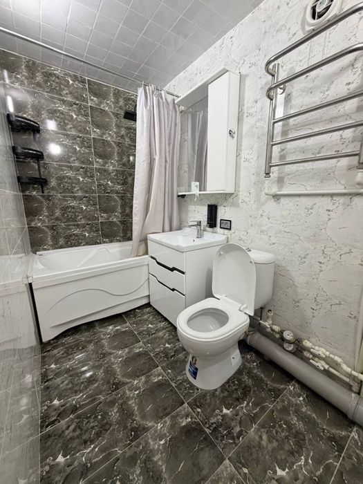 Chilonzor 3 xonalo kvartira sotiladi