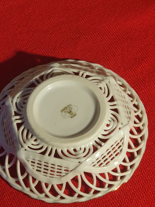 Farfurioara porțelan