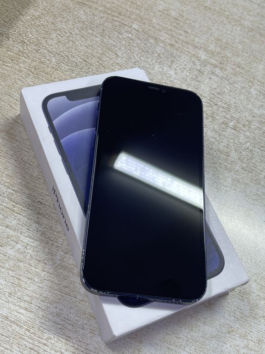 Айфон 12 продам или обмен