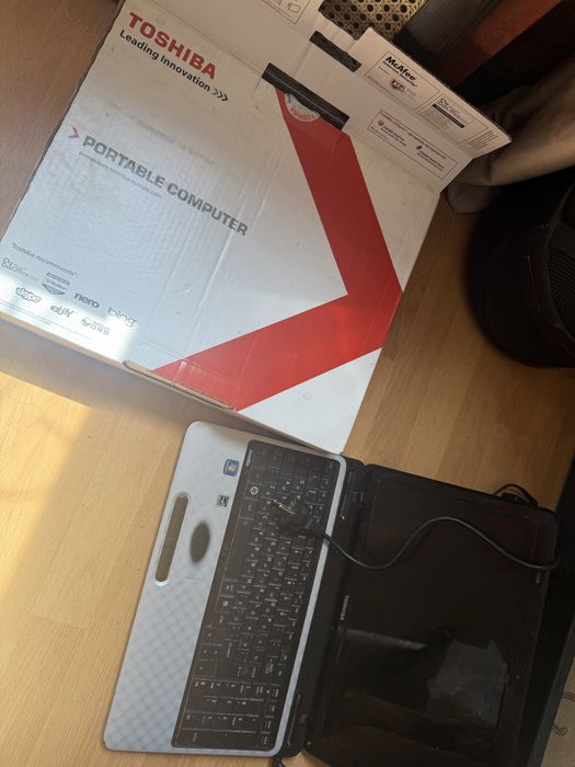 Ноутбук toshiba срочно