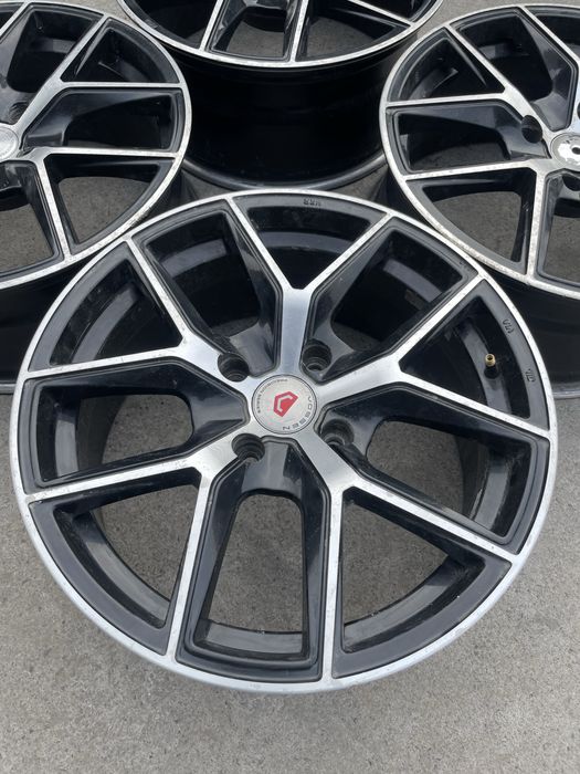 17 Diska 4x114 Obmenam bor