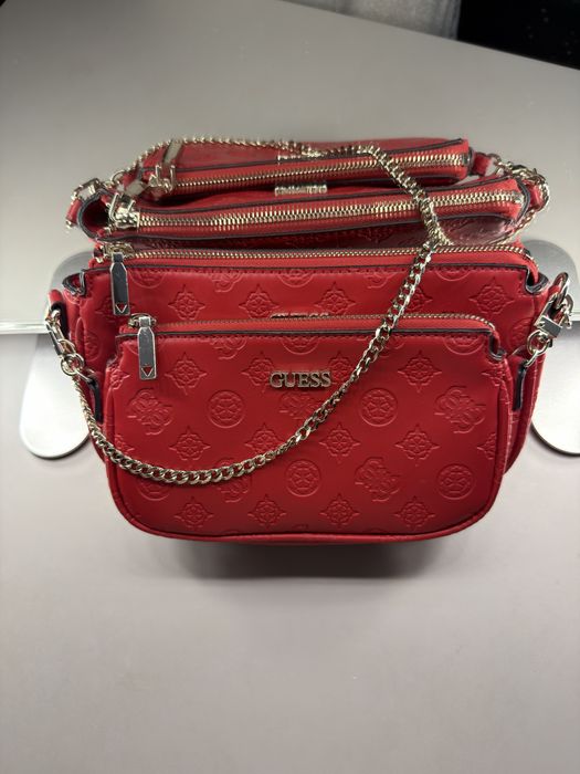 Дамска чанта Guess