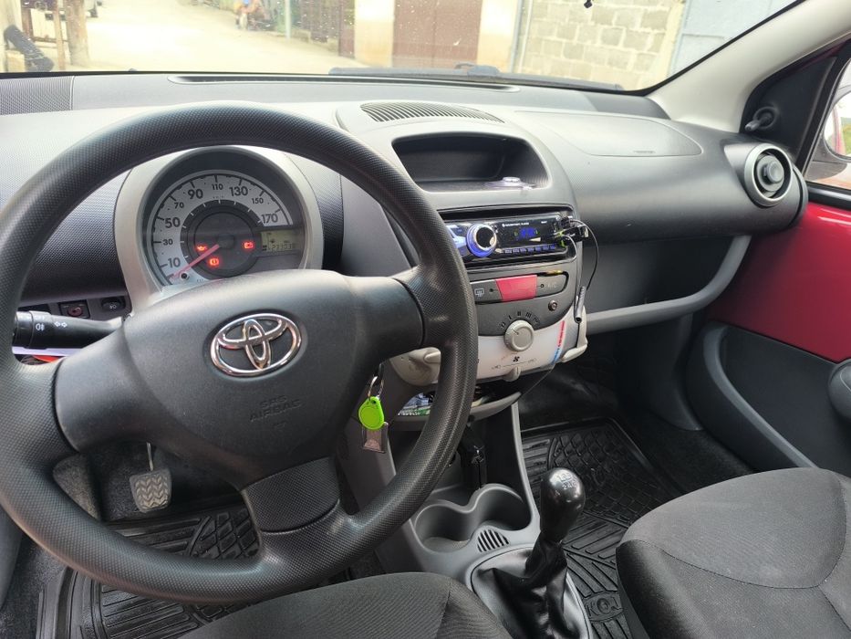 Toyota aygo 1.0 i, 2007, газ