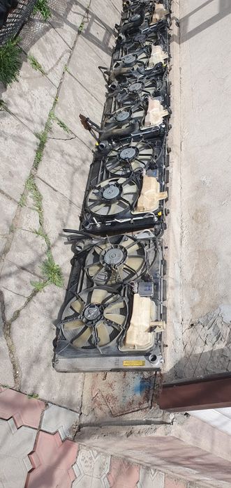 Радиаторы кондиционера на лексус.