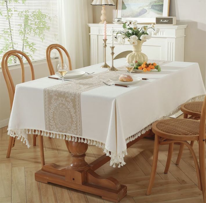 Продам скатерть сервировочный