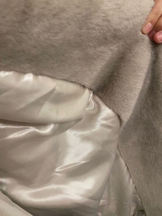 Продаётся эко шуба носила пару раз