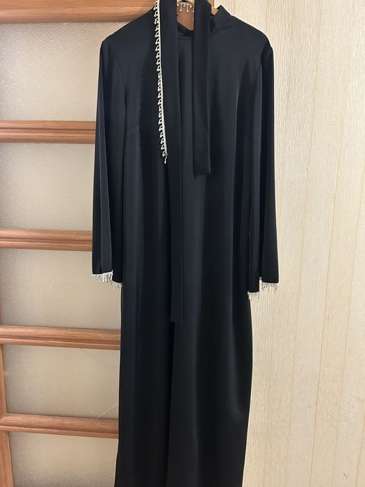 Платья почти новая.продаю