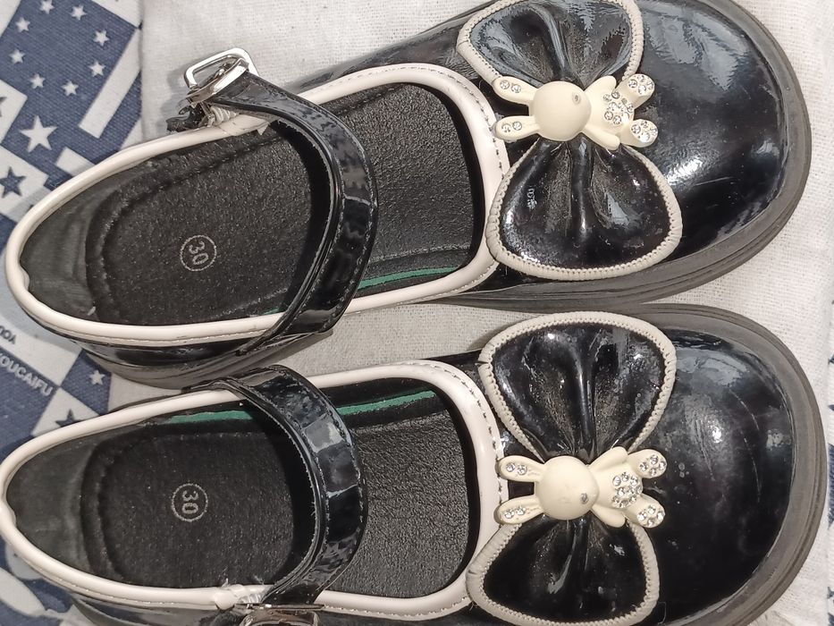 Туфли в школу для девочки