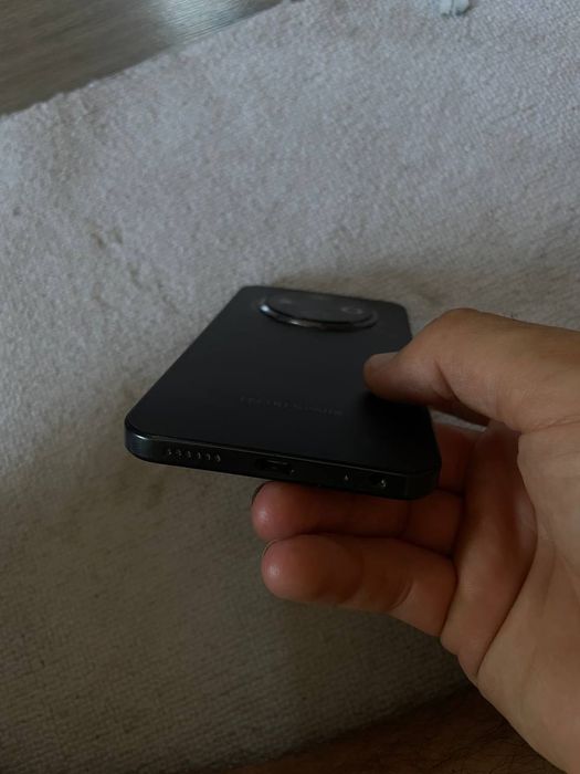 Tecno Spark 30c  holati yaxshi
