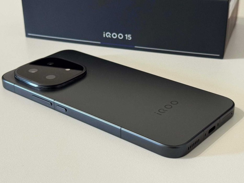 Бартер! НОВ! iQOO 15 Alpha (Черен) Elite Gen 5 / 7000mAh