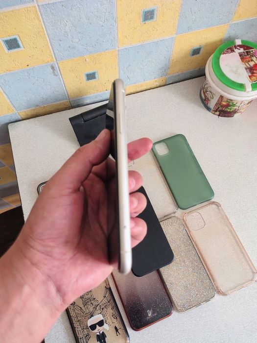 iPhone 11 без ремонта 128гб обмен