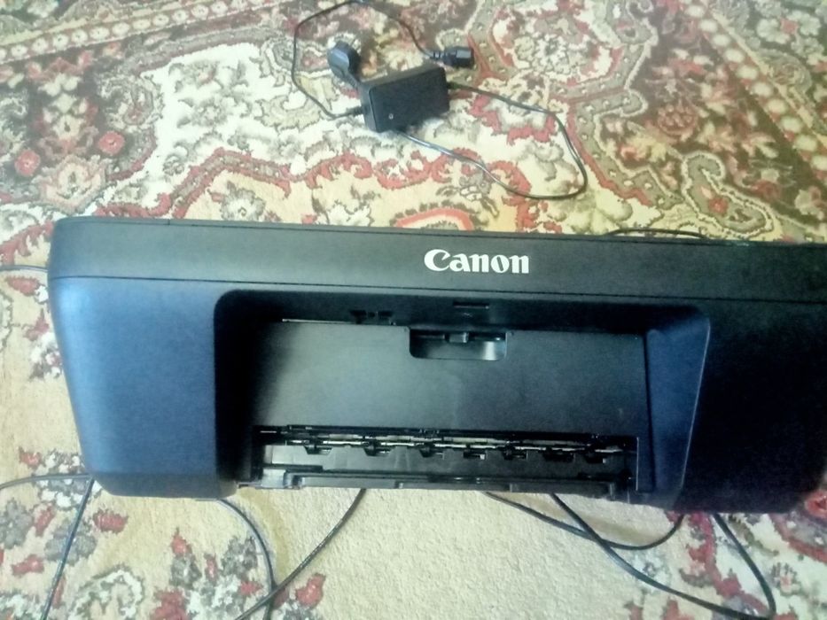 Imprimantă cu scanare