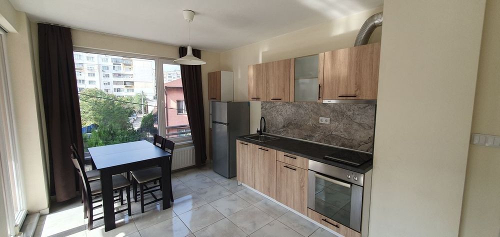 Дава се под наем Тристаен апартамент в София, Надежда 2 - 86 кв.м за 780 € - Снимка #1
